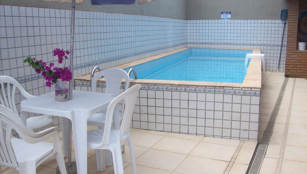 Sobrado Com Piscina Em Condomino Fechado A 150 M Da Praia Caraguatatuba Rom bilde